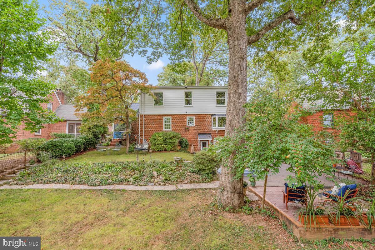 8902 Bradford Road Silver Spring, MD 20901 - Photo 29 of 36