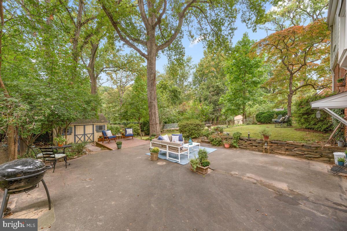 8902 Bradford Road Silver Spring, MD 20901 - Photo 31 of 36