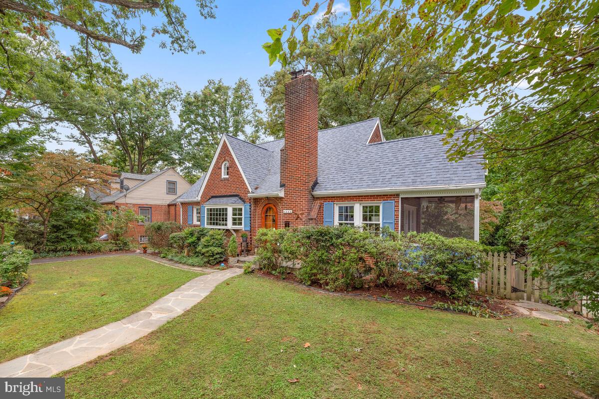 8902 Bradford Road Silver Spring, MD 20901 - Photo 32 of 36