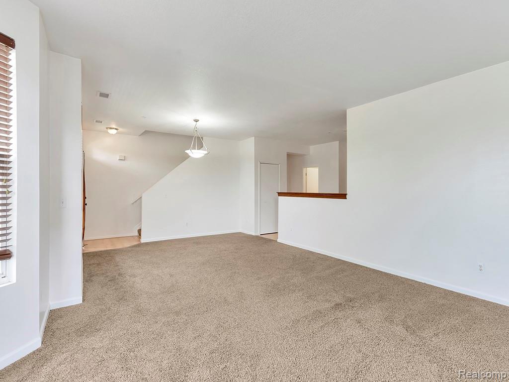 23370 Sunset Road, Unit #23 Taylor, MI 48180 - Photo 6 of 25