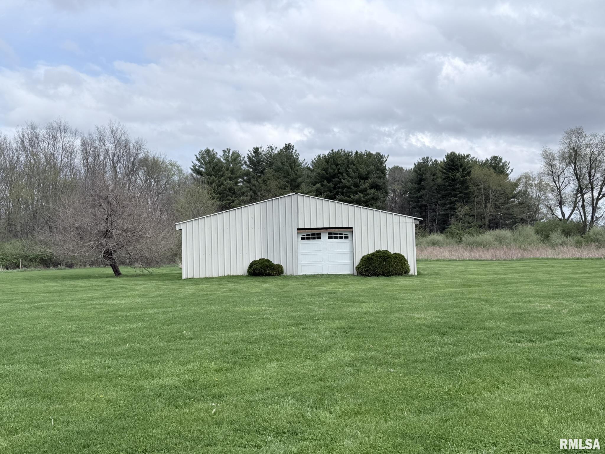 1195 Eiker Road Knoxville, IL 61448 - Photo 7 of 48