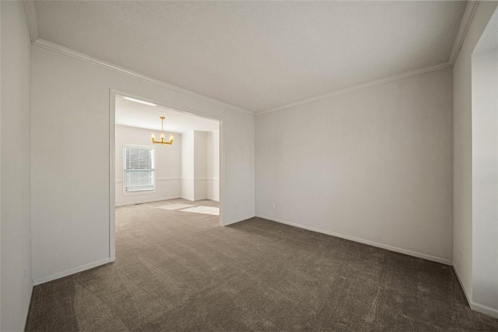 12627 Slater Lane Overland Park, KS 66213 - Photo 15 of 49