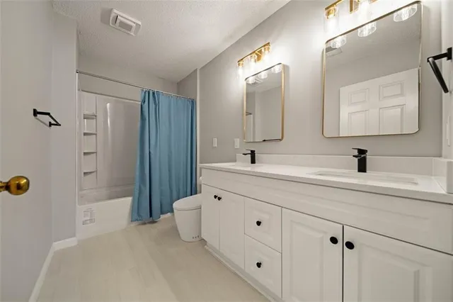 $519,000 | 12627 Slater Lane, Overland Park, KS 66213