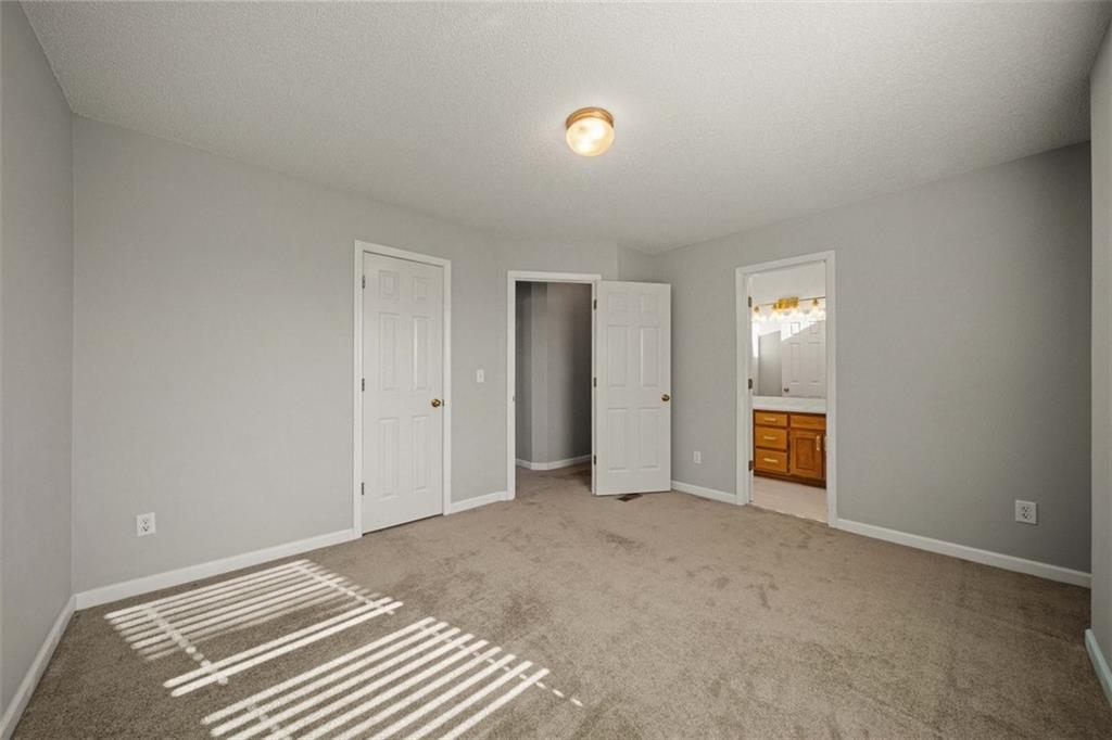 12627 Slater Lane Overland Park, KS 66213 - Photo 30 of 49