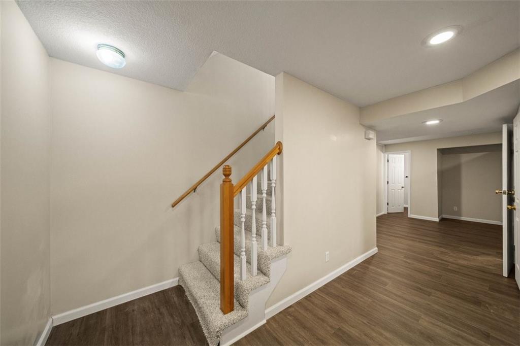 12627 Slater Lane Overland Park, KS 66213 - Photo 34 of 49