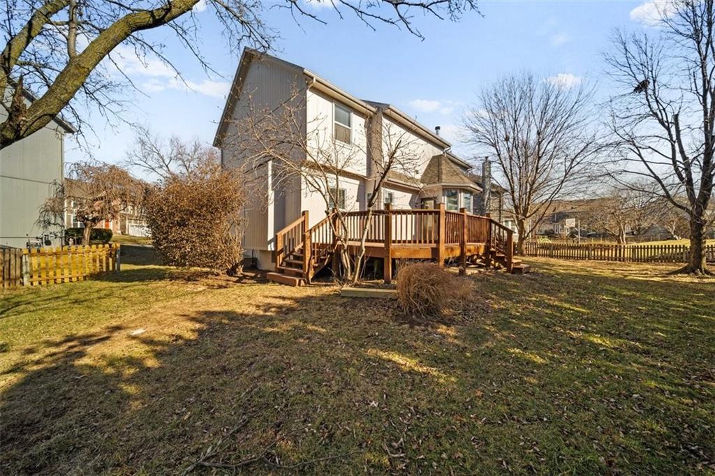 12627 Slater Lane Overland Park, KS 66213 - Photo 46 of 49