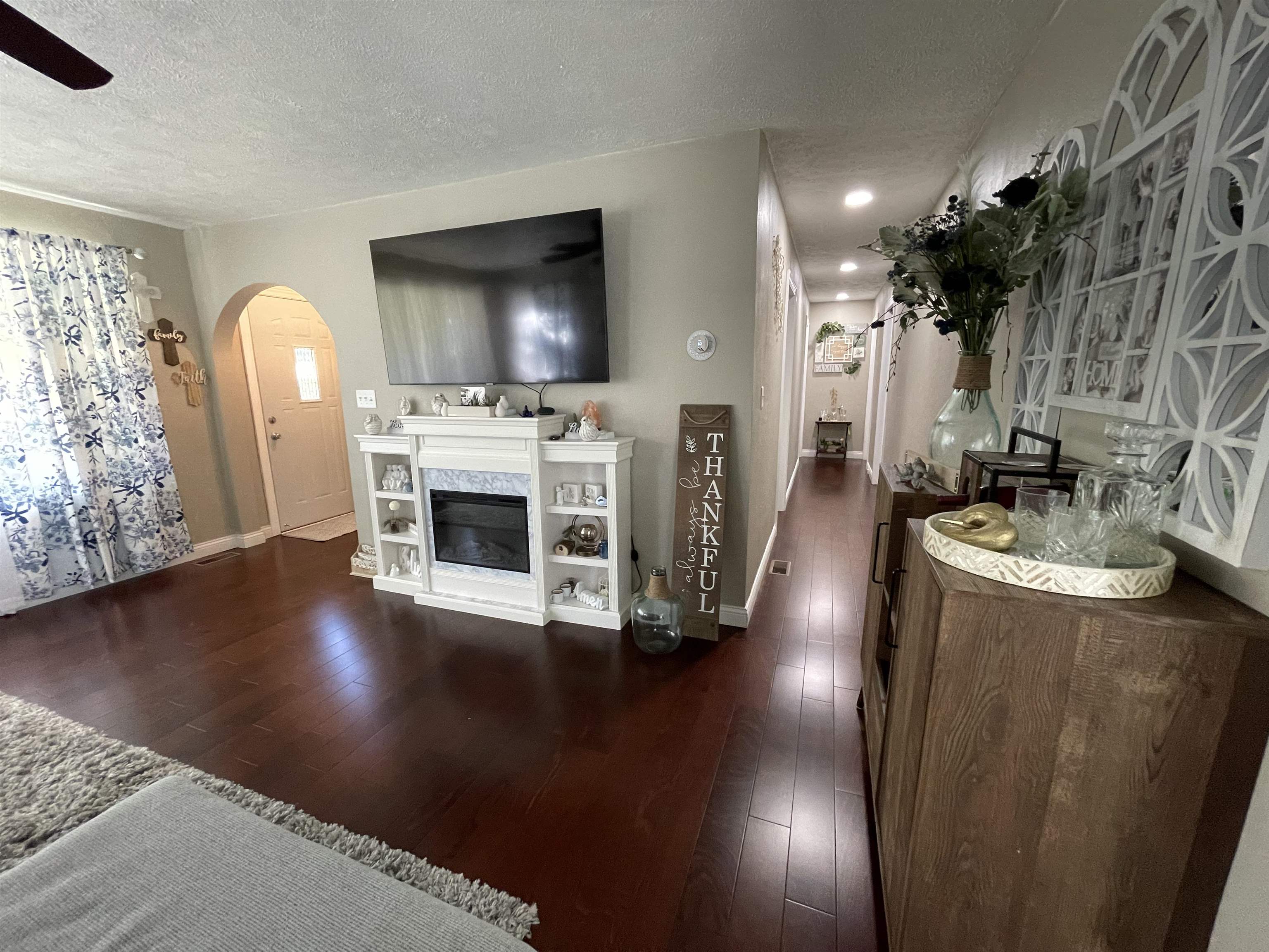 1511 Halsted Road Rockford, IL 61103 - Photo 9 of 40 Gallery Image 9