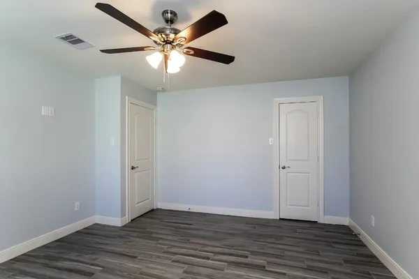 $2,015 | 1140 Glenda Street, Pearland, TX 77581