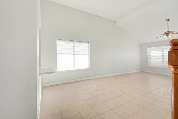 $2,000 | 17447 South Summit Canyon Drive, Houston, TX 77095