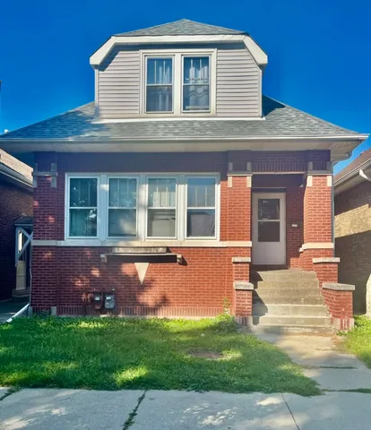 $3,250 | 4218 North Monitor Avenue, Unit 1, Chicago, IL 60634