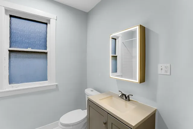 $1,900 | 4218 North Monitor Avenue, Unit 1, Chicago, IL 60634