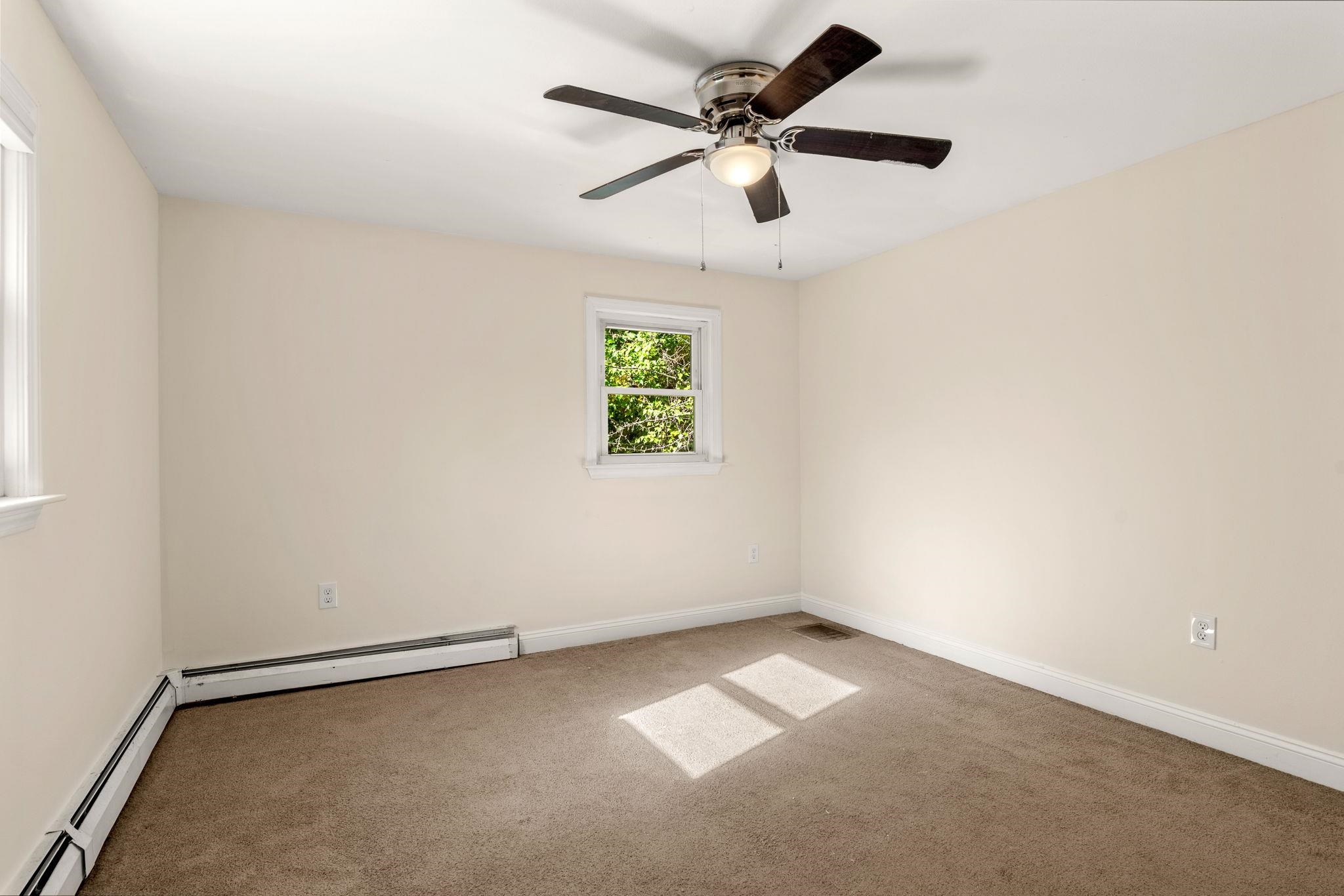 57 Hampstead Road Danville, NH 03819 - Photo 32 of 35