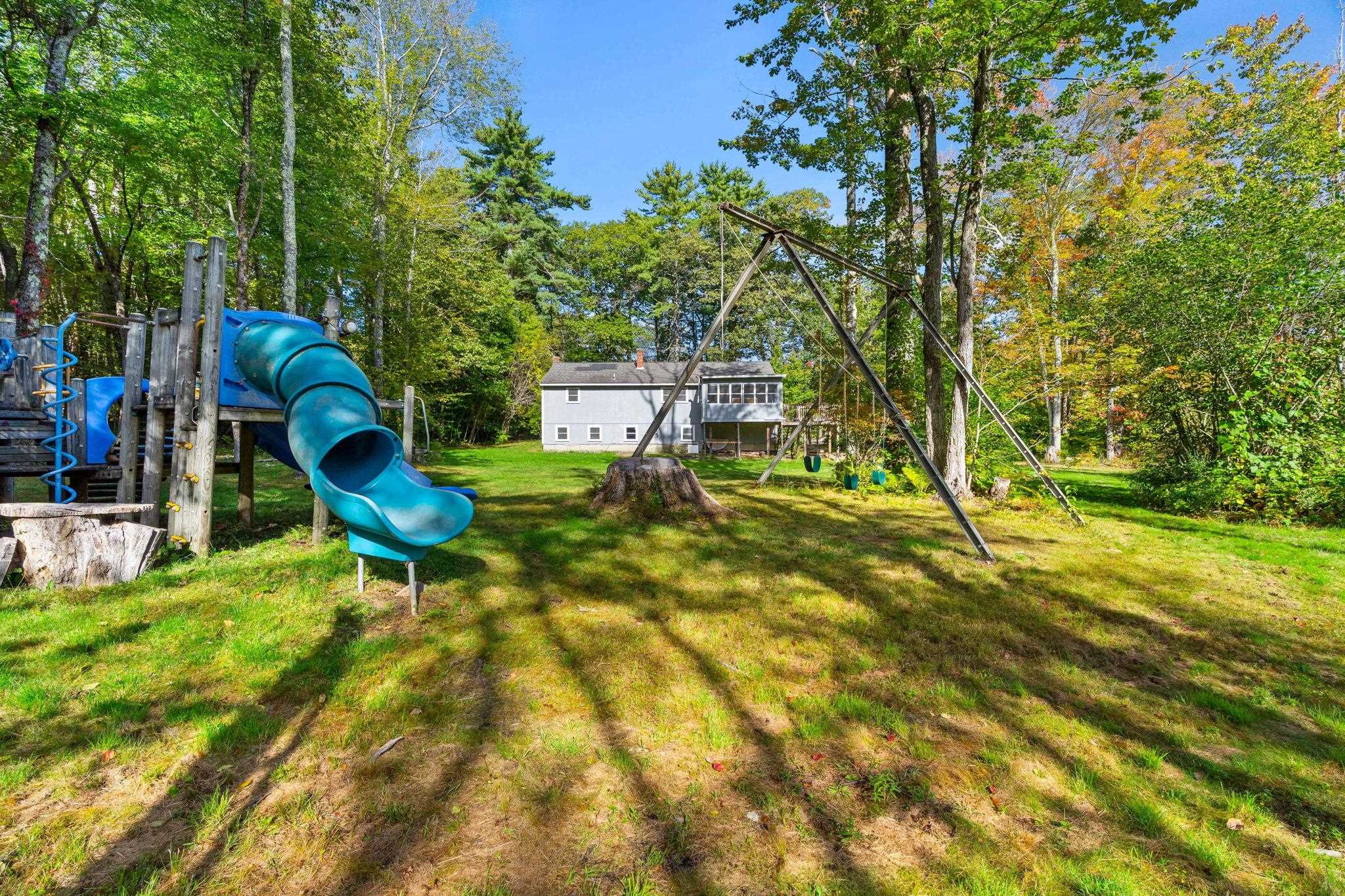 57 Hampstead Road Danville, NH 03819 - Photo 8 of 35