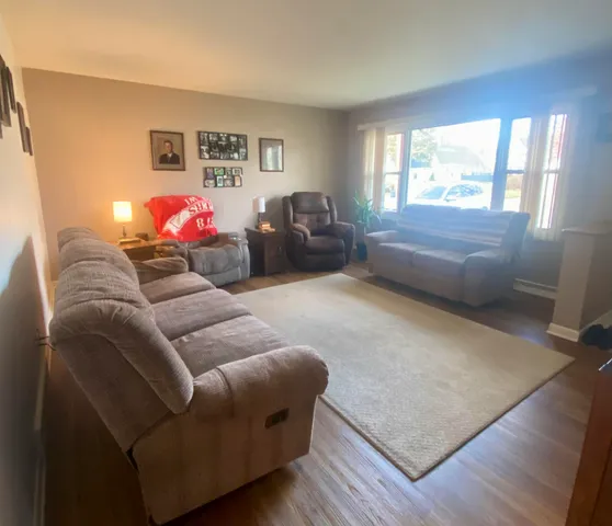 $375,000 | 1020 North Street, Lake Geneva, WI 53147