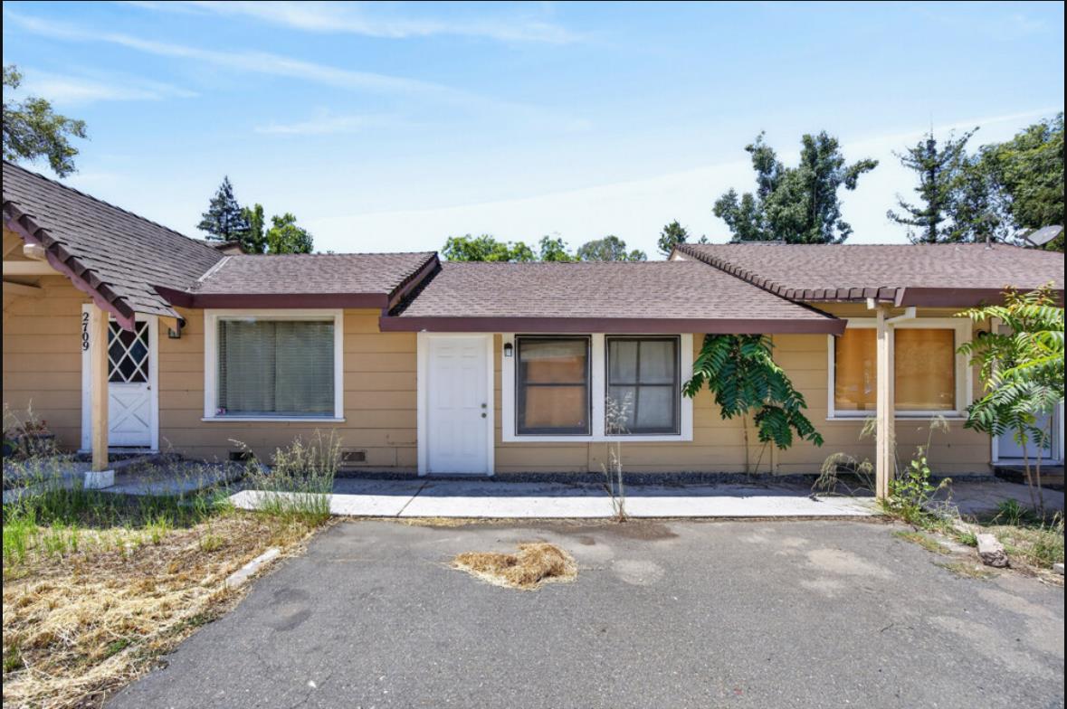 2709 Walnut Avenue Carmichael, CA 95608 - Photo 4 of 46