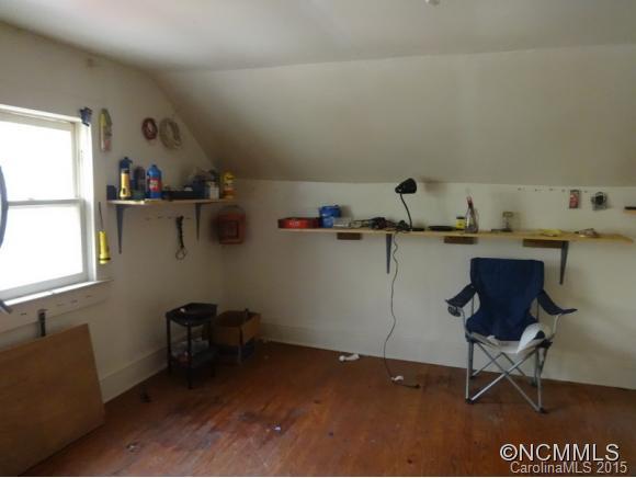 1972 Crabtree Road Spruce Pine, NC 28777 - Photo 8 of 14 Gallery Image 8