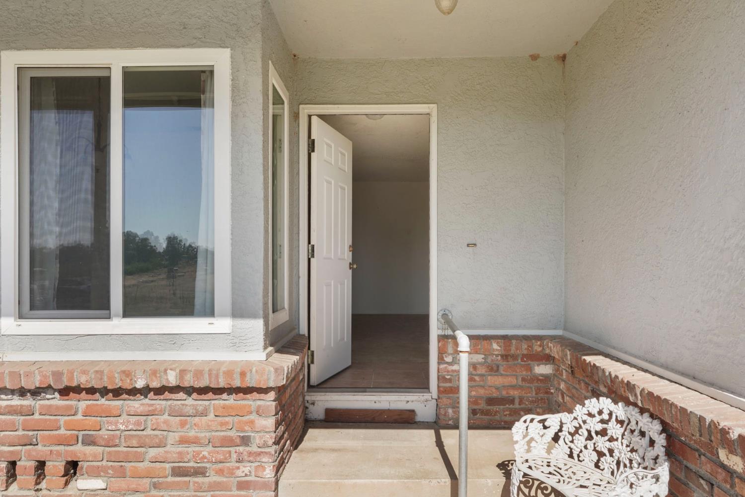 9480 Sunflower Road Wilton, CA 95693 - Photo 4 of 44 Gallery Image 4