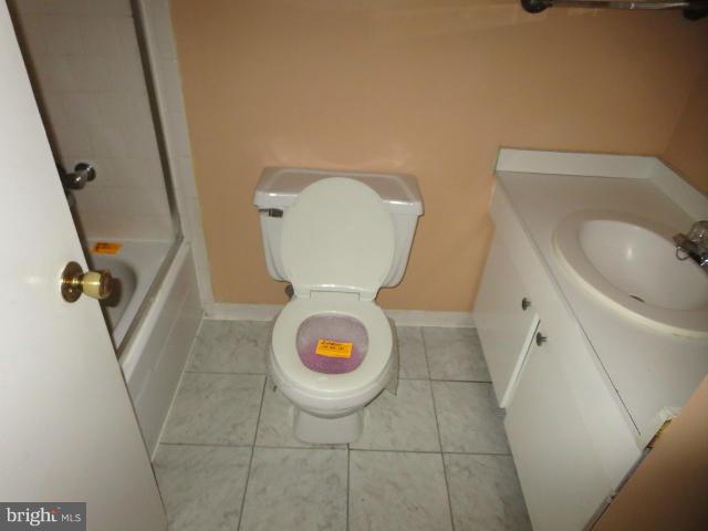 8257 Vosges Road Baltimore, MD 21208 - Photo 6 of 13 Bath