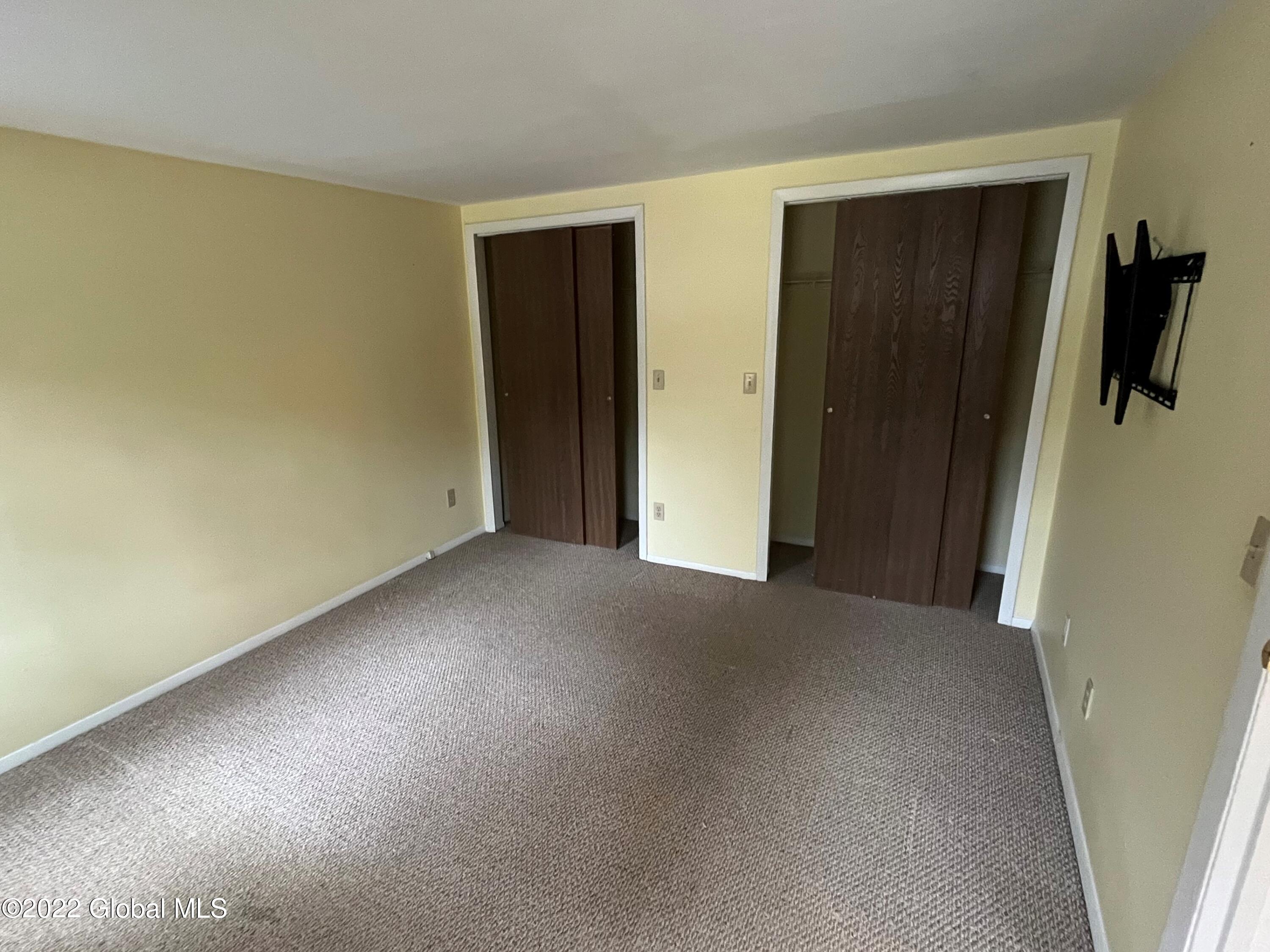 274 Thimbleberry Road Malta, NY 12020 - Photo 10 of 16 Br1_1