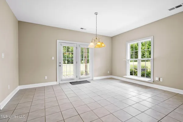 $465,000 | 10080 Green Forest Drive, Hernando, MS 38632