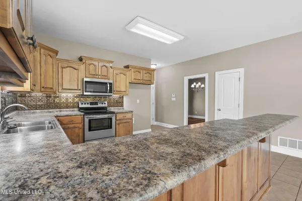 $465,000 | 10080 Green Forest Drive, Hernando, MS 38632