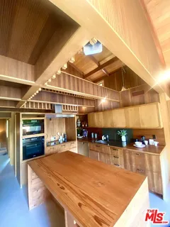 a view of a utility room with washer and dryer