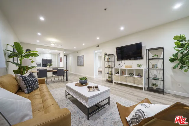 $695,000 | 625 South Berendo Street, Unit 308, Los Angeles, CA 90005