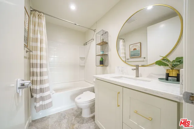 $695,000 | 625 South Berendo Street, Unit 308, Los Angeles, CA 90005