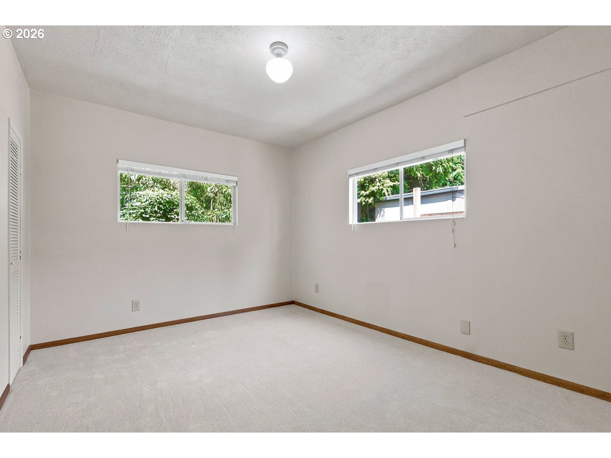 8501 Southwest 7th Avenue Portland, OR 97219 - Photo 14 of 34 Bedroom, Primary