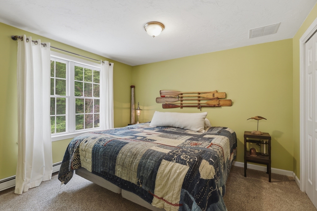 115 Hunter Road Uxbridge, MA 01569 - Photo 23 of 38
