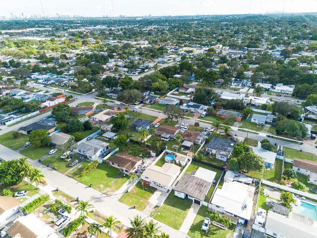 $625,000 | 6370 Plunkett Street, Hollywood, FL 33023