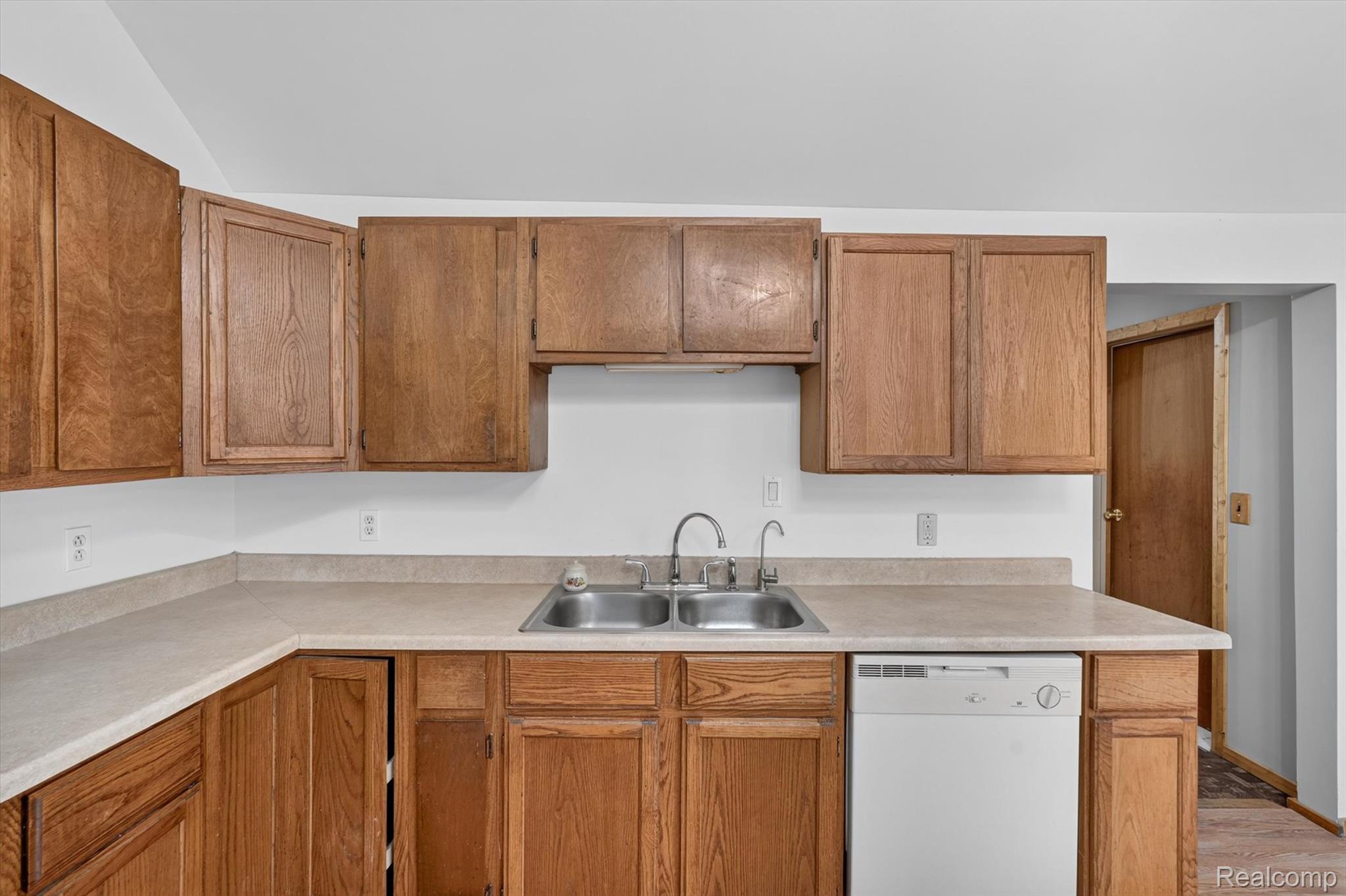 10470 Baldwin Road Gaines, MI 48436 - Photo 18 of 55 18-10470-Baldwin-Rd-Windowstill-Photography.jpg
