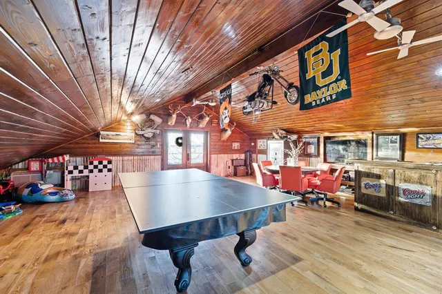 a view of a terrace with sitting space