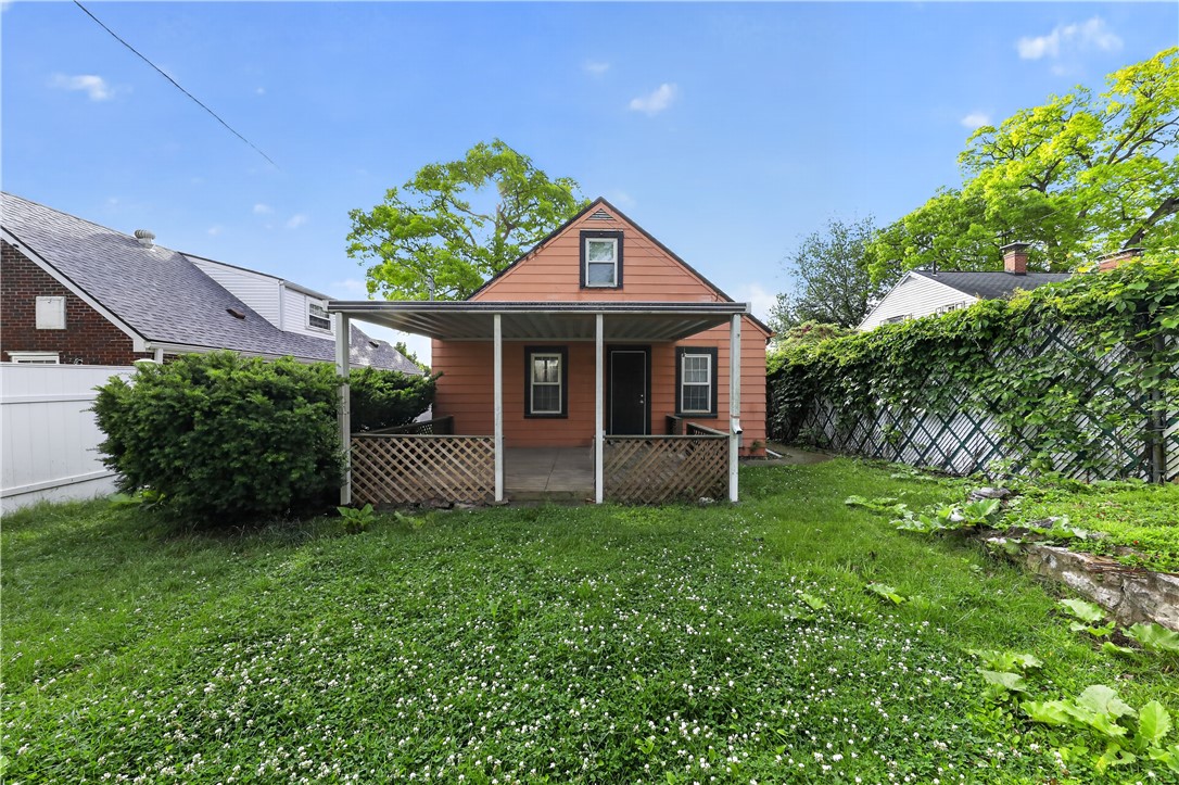 121 South Smithville Road Dayton, OH 45403 - Photo 1 of 15