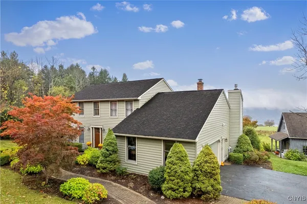 $475,000 | 5879 Sugarbush Drive, LaFayette, NY 13159