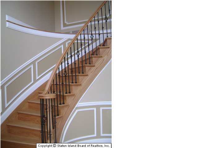 35 Brookside Loop Staten Island, NY 10309 - Photo 3 of 3 Additional Photo