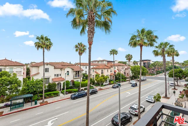 $1,395,000 | 12920 West Runway Road, Unit 360, Los Angeles, CA 90094