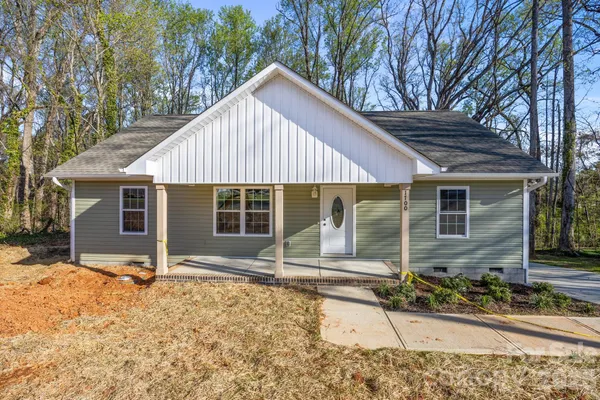 $274,900 | 1700 Bringle Ferry Road, Salisbury, NC 28146