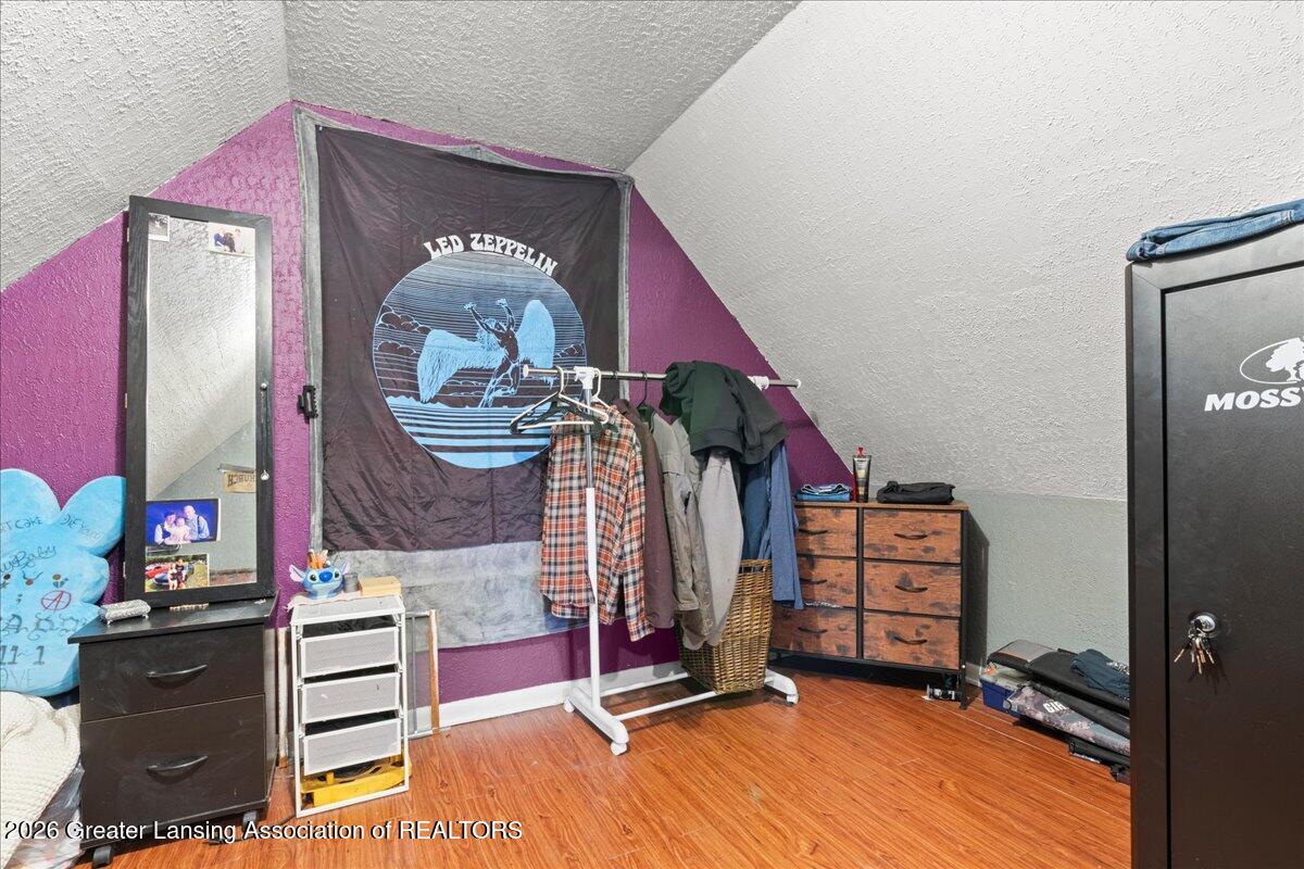 321 Renker Road Lansing, MI 48917 - Photo 12 of 19 17-Media Jett - 13