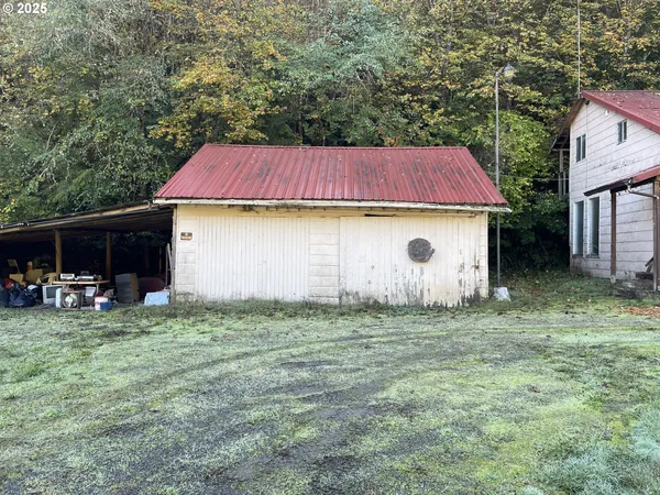 $254,900 | 39688 Row River Road, Dorena, OR 97434