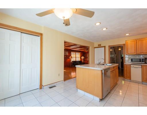 9 Wellington Street Lynn, MA 01902 - Photo 17 of 42