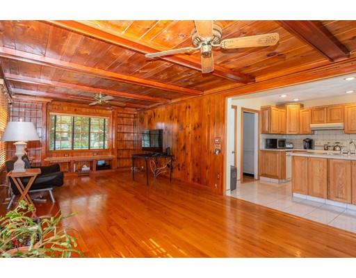 9 Wellington Street Lynn, MA 01902 - Photo 9 of 42