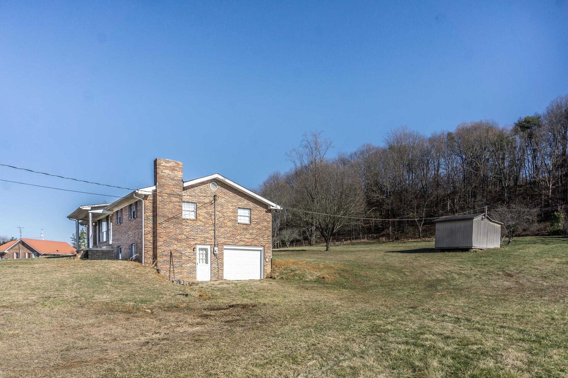998 Harold Cemetery Road Greeneville, TN 37745 - Photo 3 of 75 998HaroldCemG_056