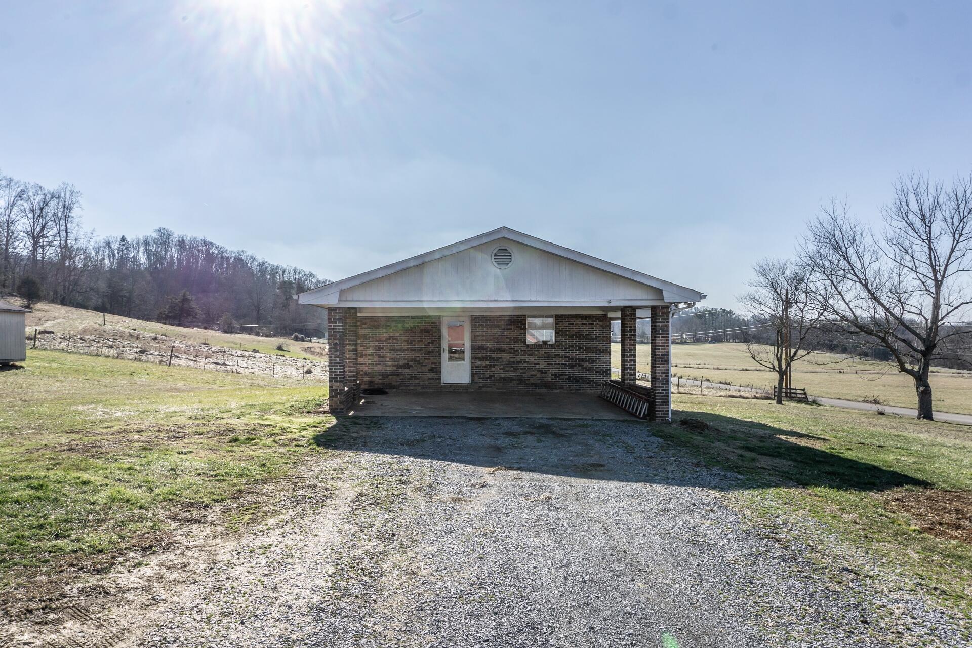 998 Harold Cemetery Road Greeneville, TN 37745 - Photo 5 of 75 998HaroldCemG_052