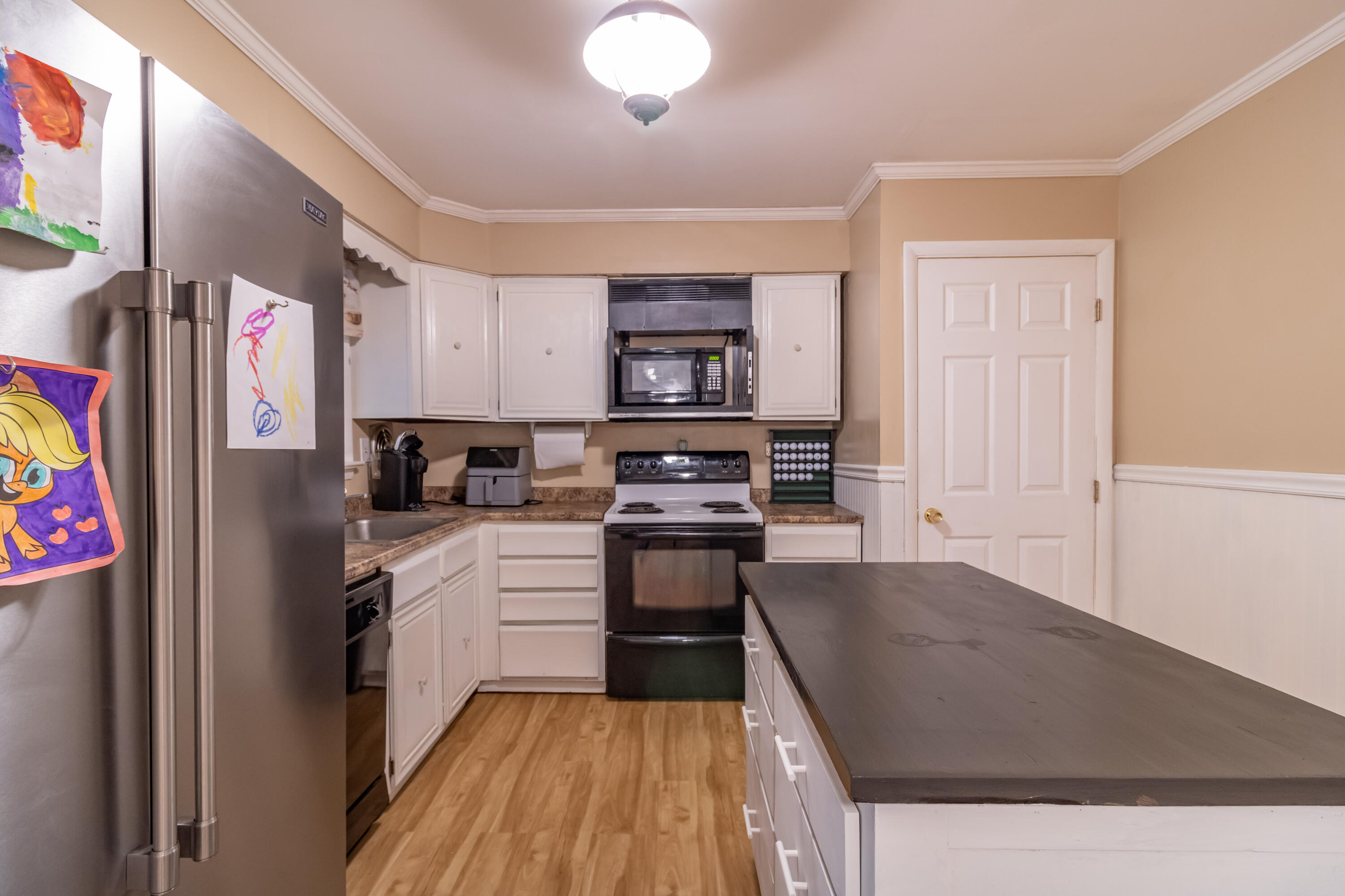 114 Harris Road Stockton Springs, ME 04981 - Photo 9 of 38 114 Harris Road Interiors-4