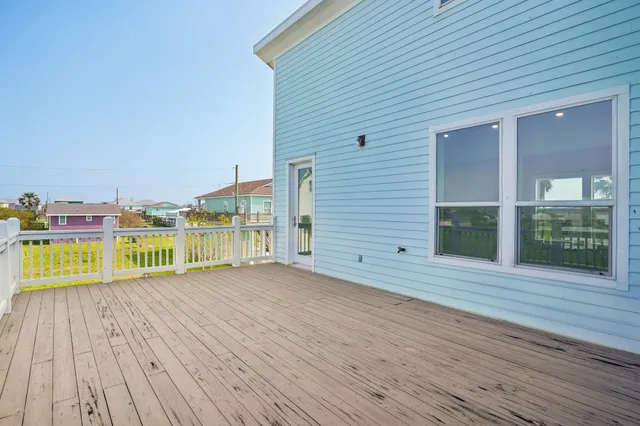 $450,000 | 2115 Seahorse Ln Port, Port Bolivar, TX 77650