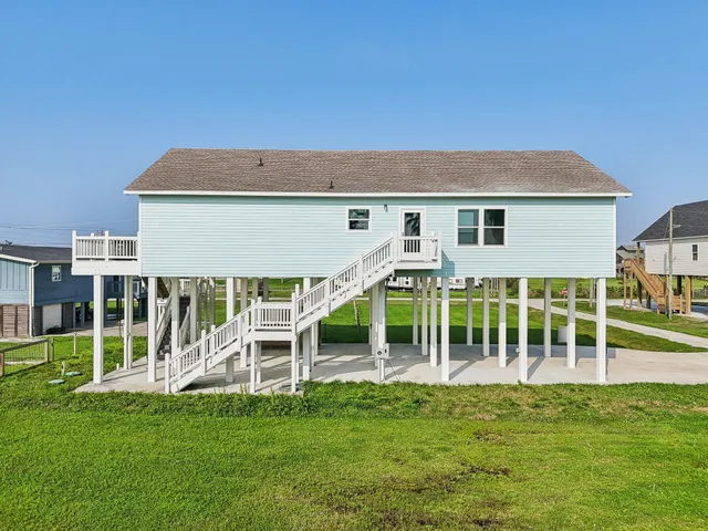 $450,000 | 2115 Seahorse Ln Port, Port Bolivar, TX 77650