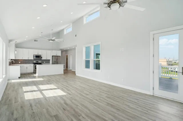 $450,000 | 2115 Seahorse Ln Port, Port Bolivar, TX 77650