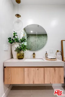 $1,699,000 | 533 North Catalina Street, Burbank, CA 91505