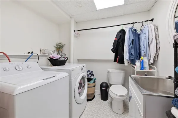 $390,000 | 15794 151st Street, Bonner Springs, KS 66012